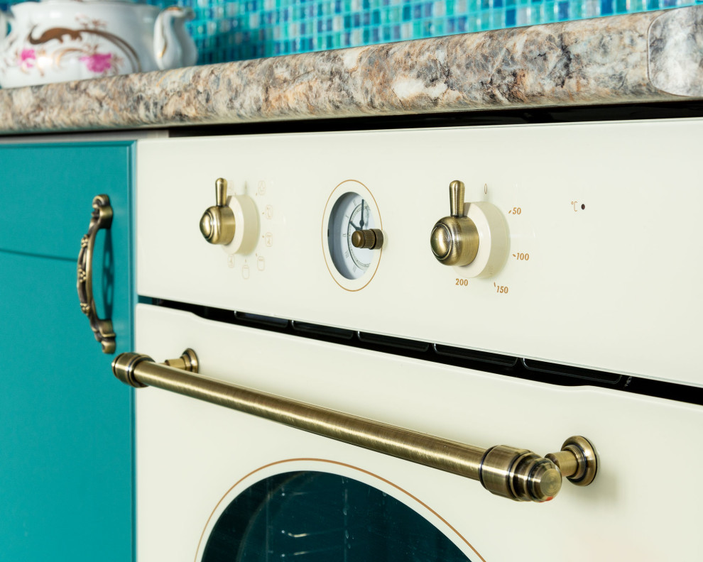 Контрастная кухня в Пензе