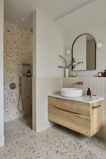 75 Beautiful Bathroom with Beige Walls Ideas and Designs - October 2026