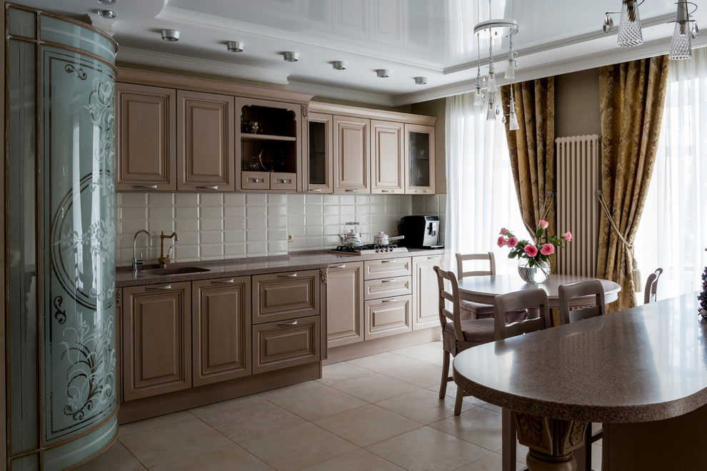 Двухкомнатная квартира в классическом стиле.