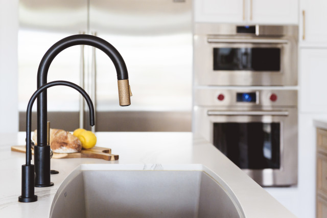 Maple Leaf Kitchen contemporary-koek