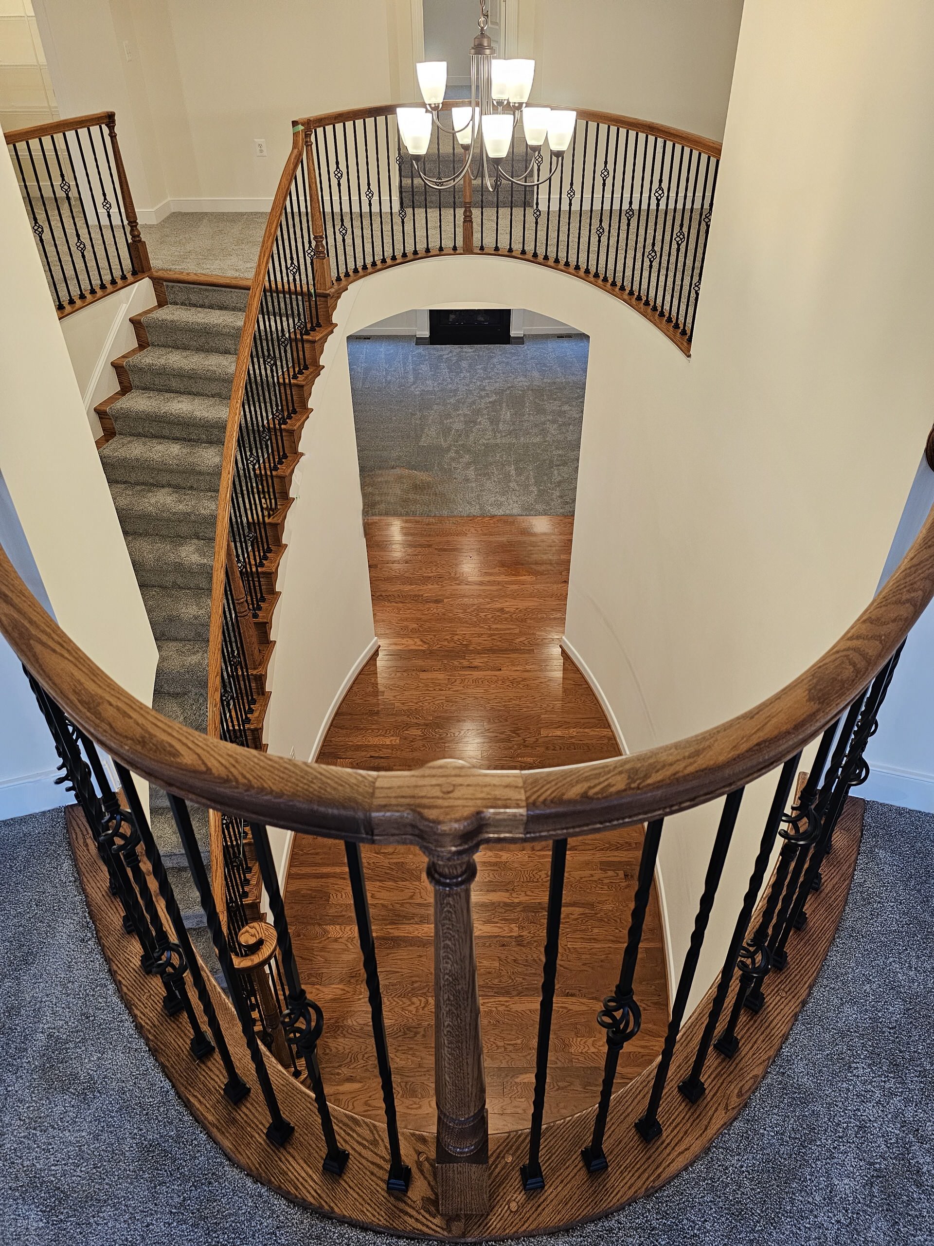 128_Grand Entryway Elliptical Staircase, Nokesville, VA 20181