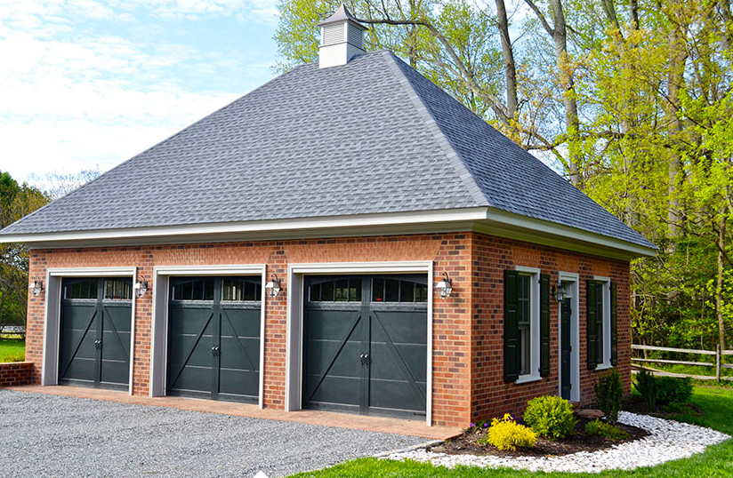 Custom Homes & Exteriors Traditional Garage Richmond by Michael