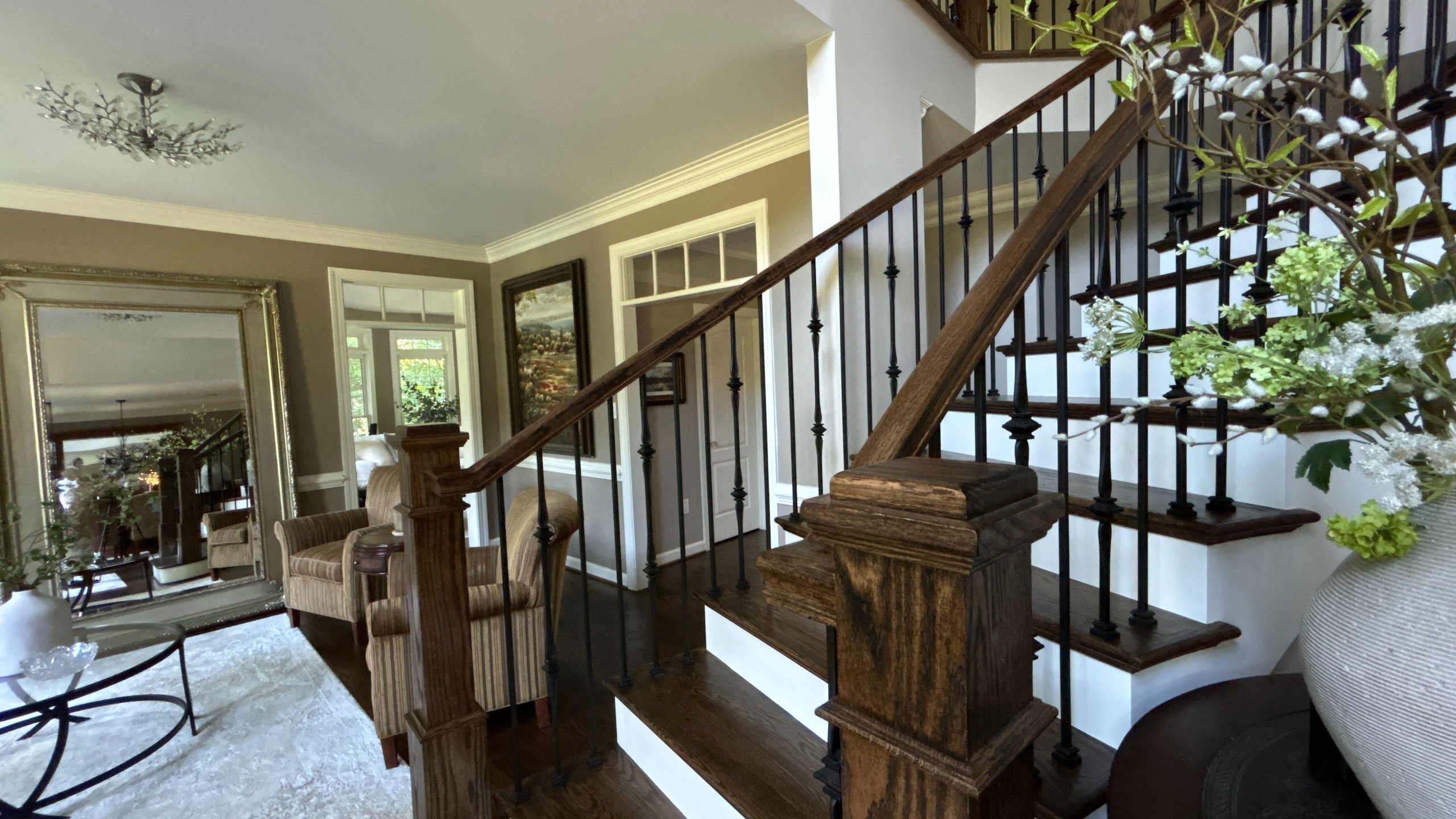 Project #157 | Traditional Curved Foyer Staircase
