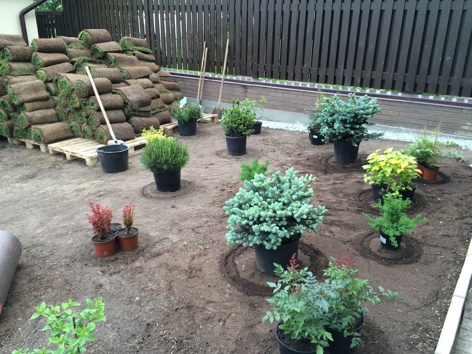 Нагорный - минималистичный сад