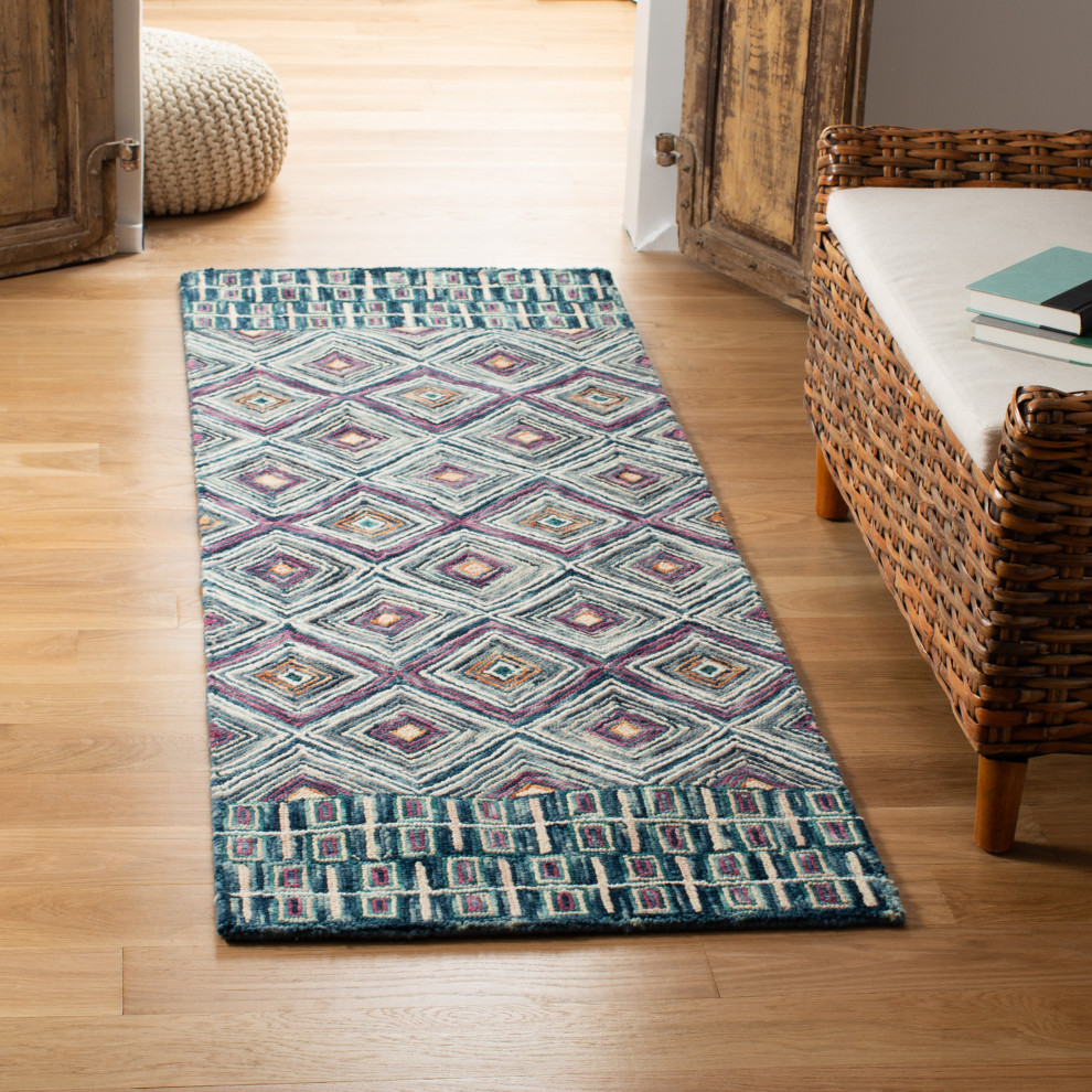Safavieh Aspen Collection APN812 Rug, 2'3"x7' Southwestern Hall And