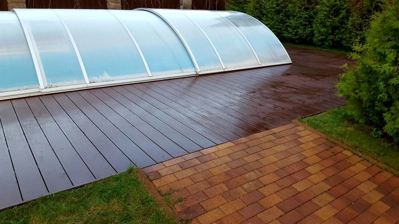 Терраса вокруг бассейна, Истра