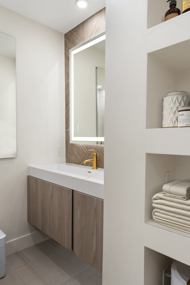 Commonwealth Ave - Master Bathroom