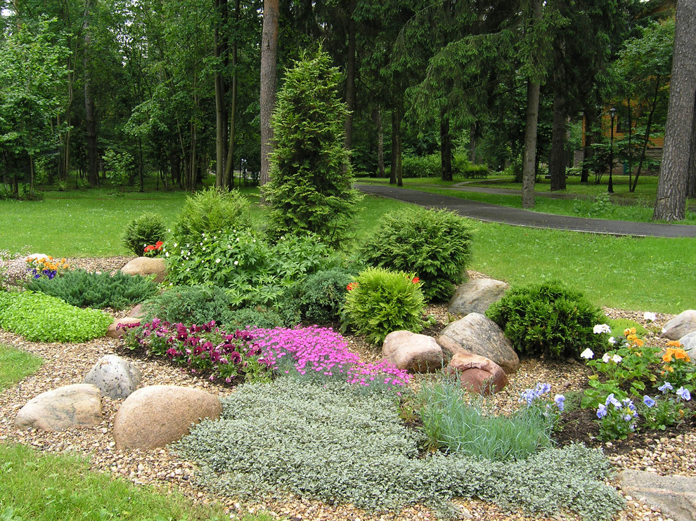 Traditional garden in Moscow.