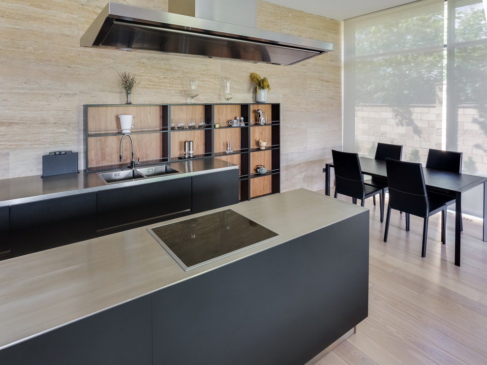 Кухня черного цвета