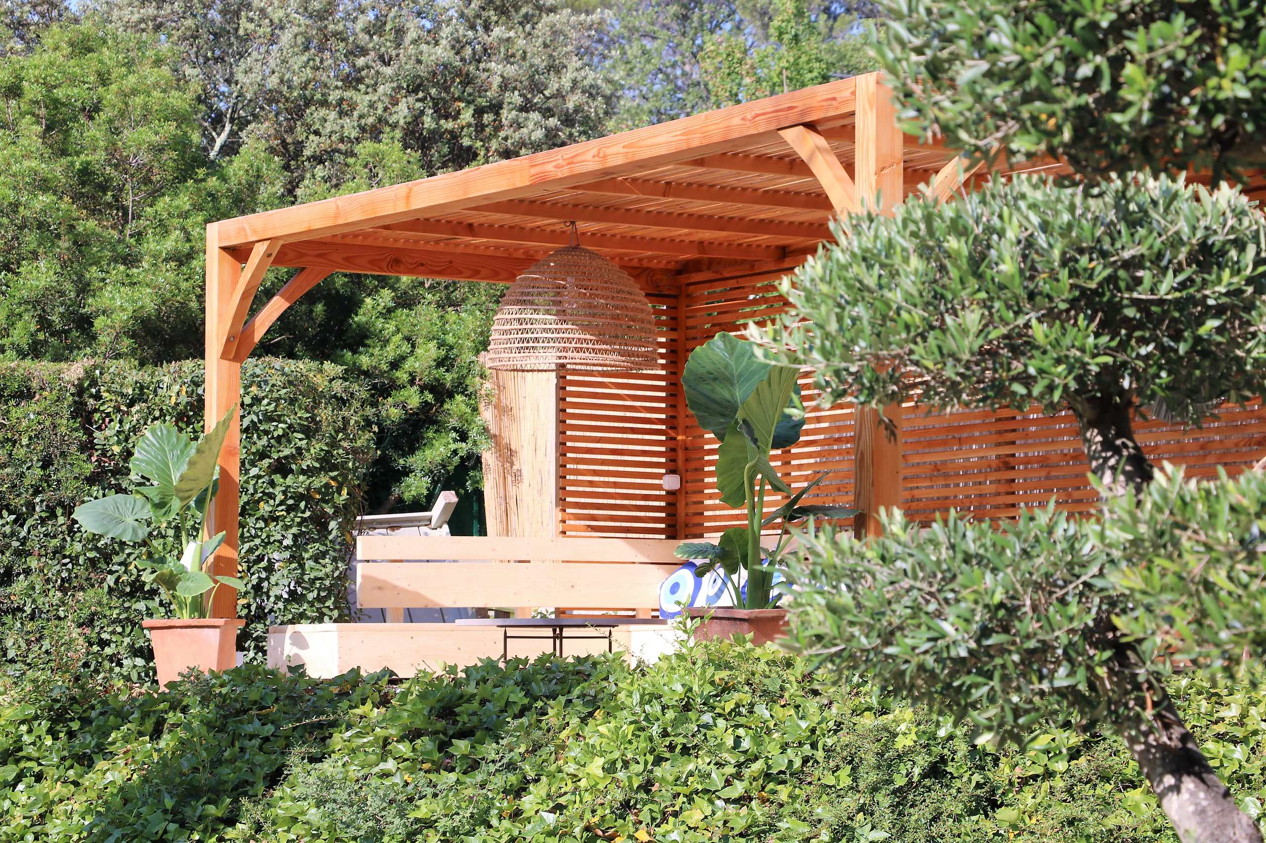 Trans-en-Provence - Création d'une pergola & de mobilier extérieur