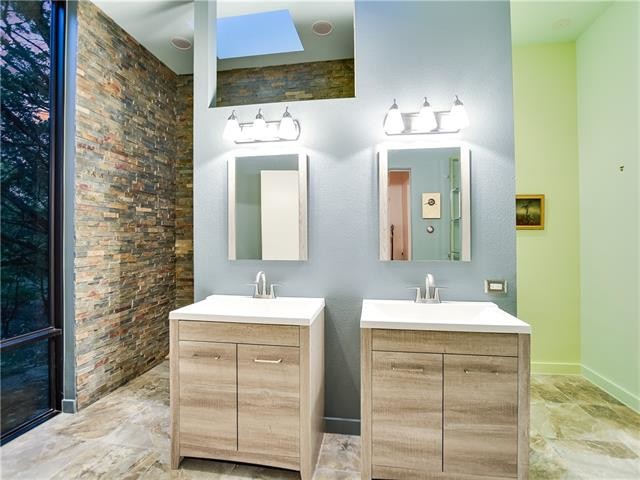 Bathroom - traditional bathroom idea in Austin