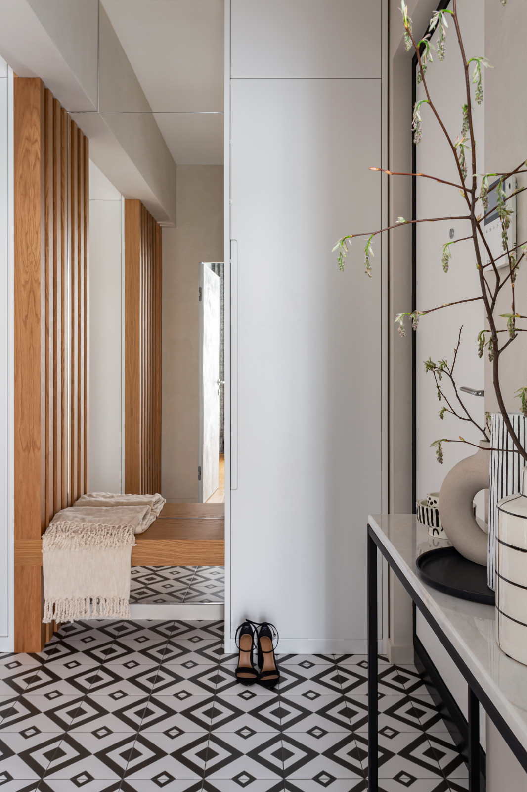 LightТверская