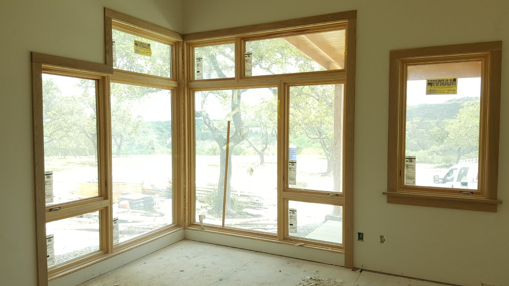 Inspiration for a rustic home design remodel in Austin