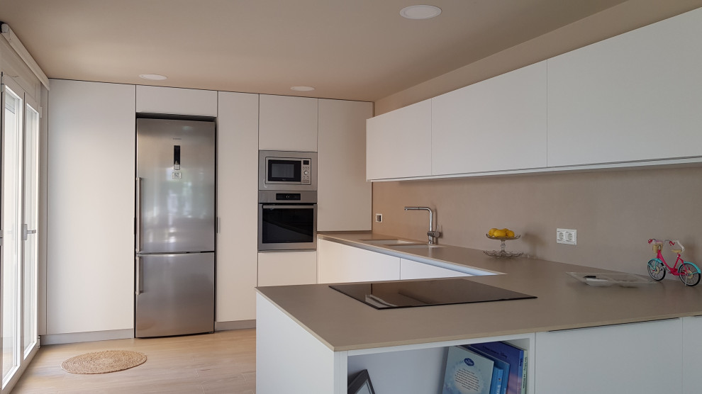 Reforma y ampliación de cocina y comedor en L'Ampolla