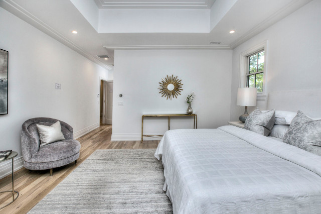 Maple Ave. N klassisch-modern-schlafzimmer