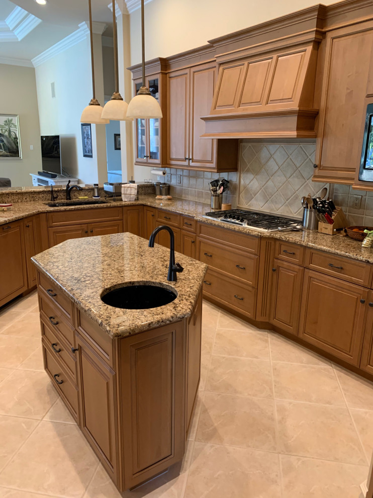 Inspiration for a transitional kitchen remodel in Miami