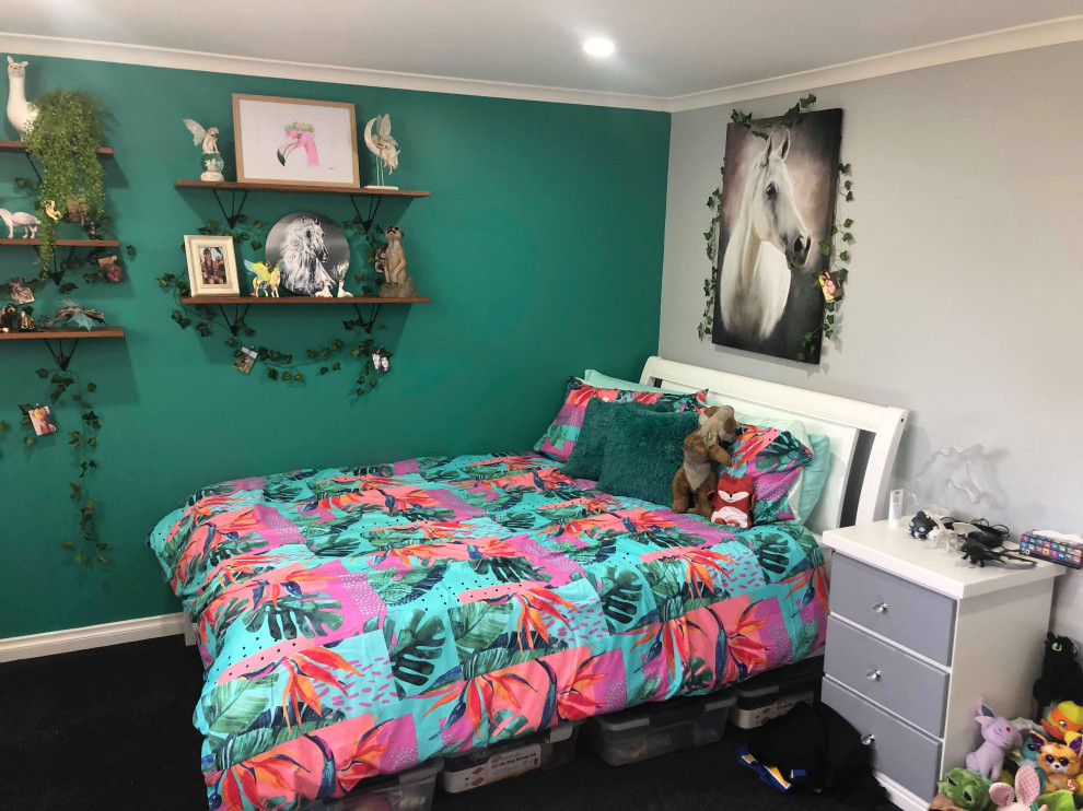 Photo of a mid-sized contemporary kids' room for girls in Melbourne with grey walls, carpet and grey floor.