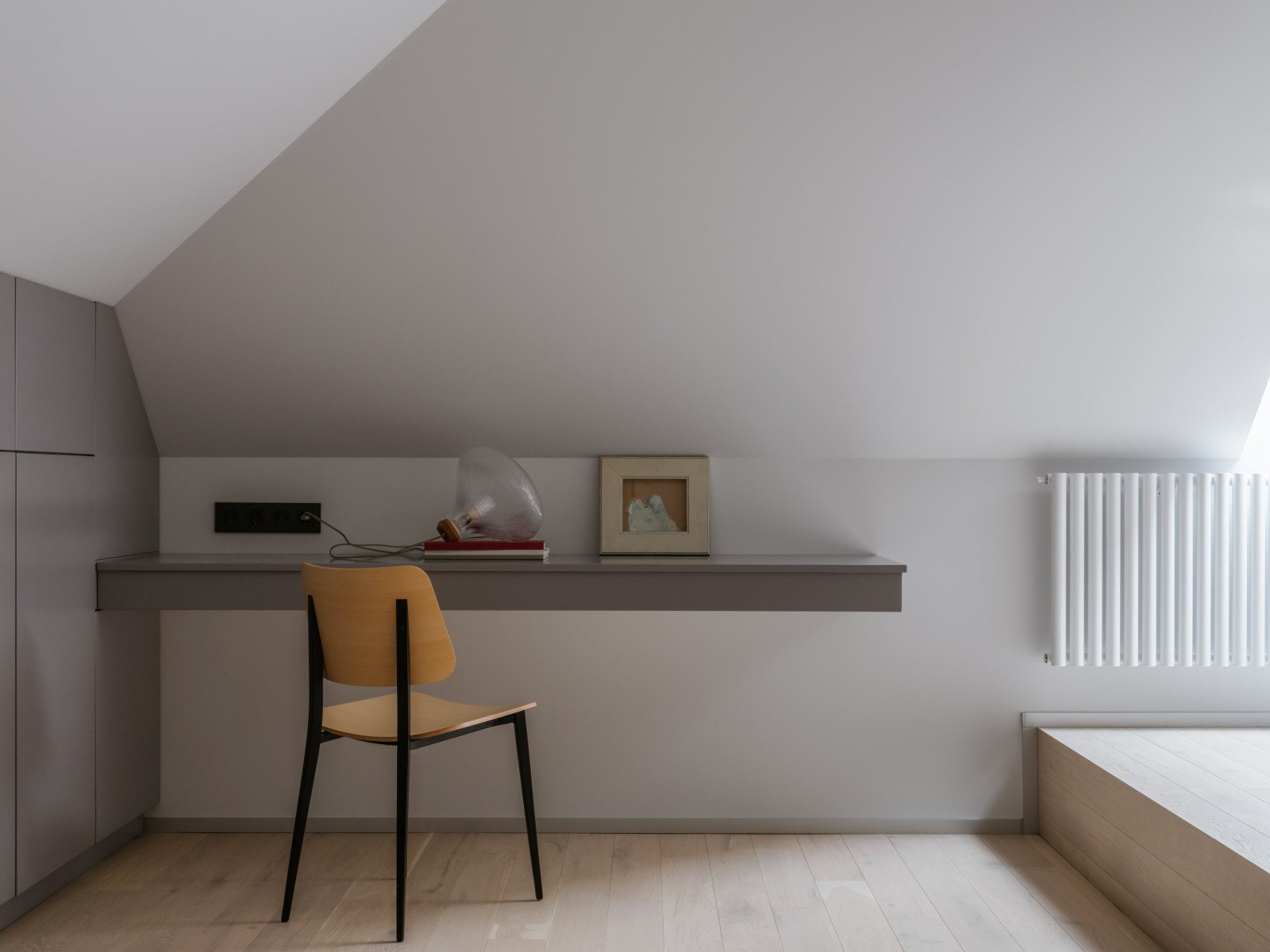 Дом с парящей лестницей