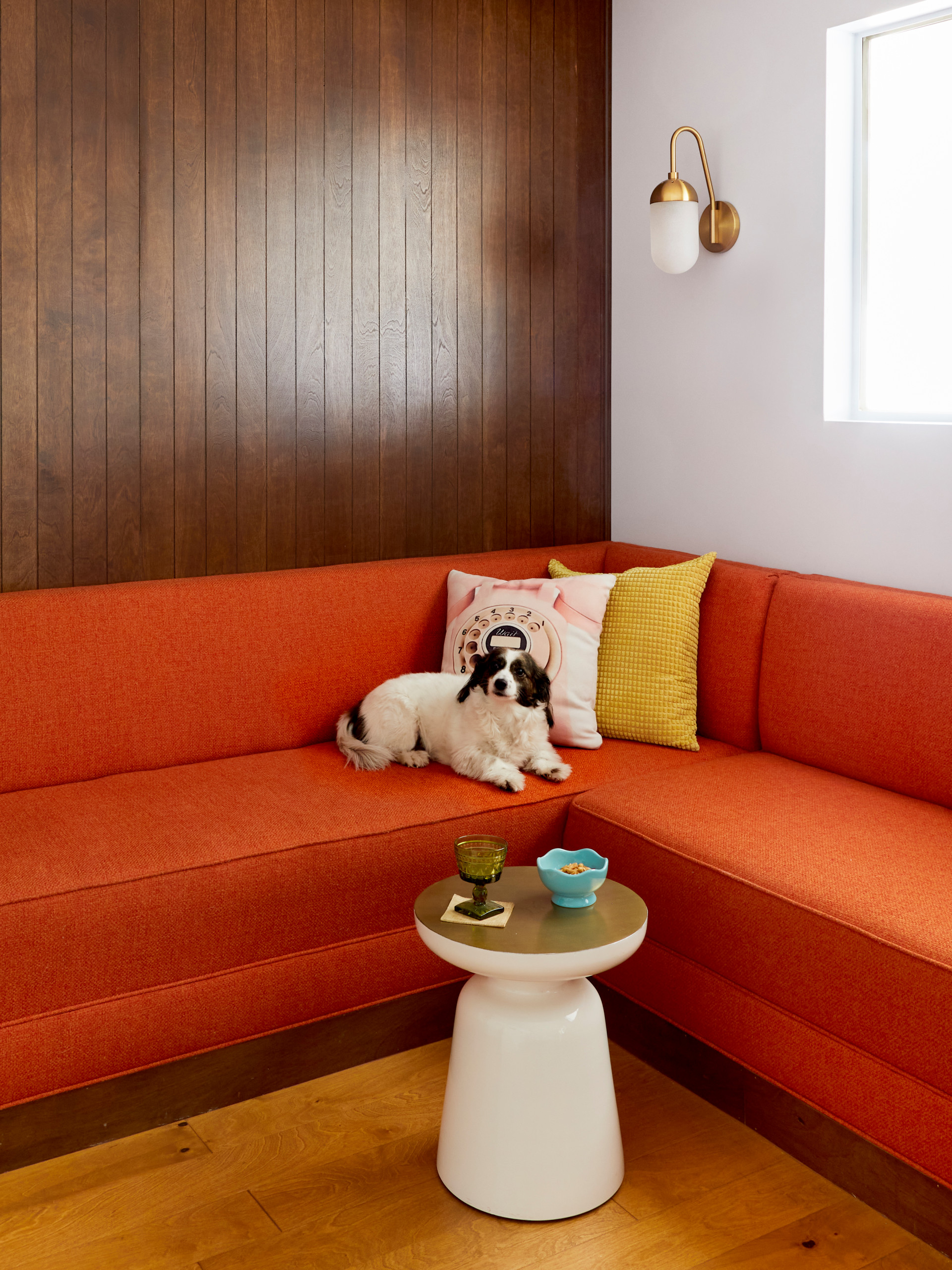 Retro Lounge