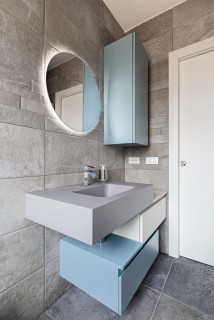 Photos Et Idees Deco De Wc Et Toilettes Avec Des Portes De Placard Turquoises Septembre 22 Houzz Fr