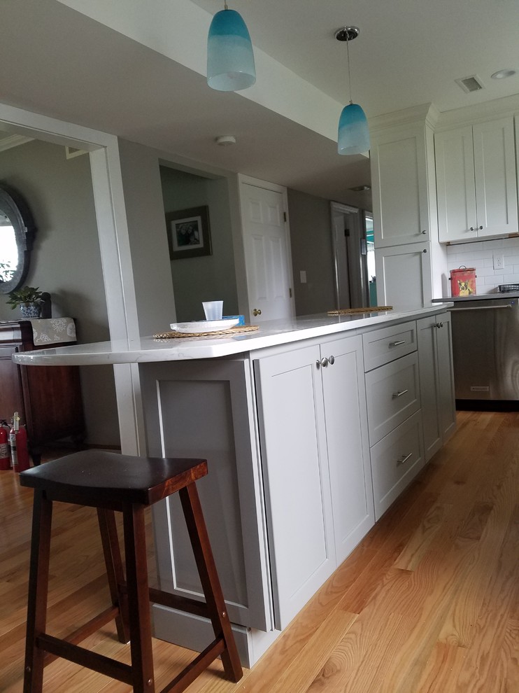 Transitional home design photo in Baltimore