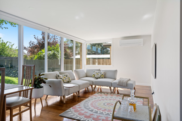 Renovation in Bentleigh modern-vardagsrum