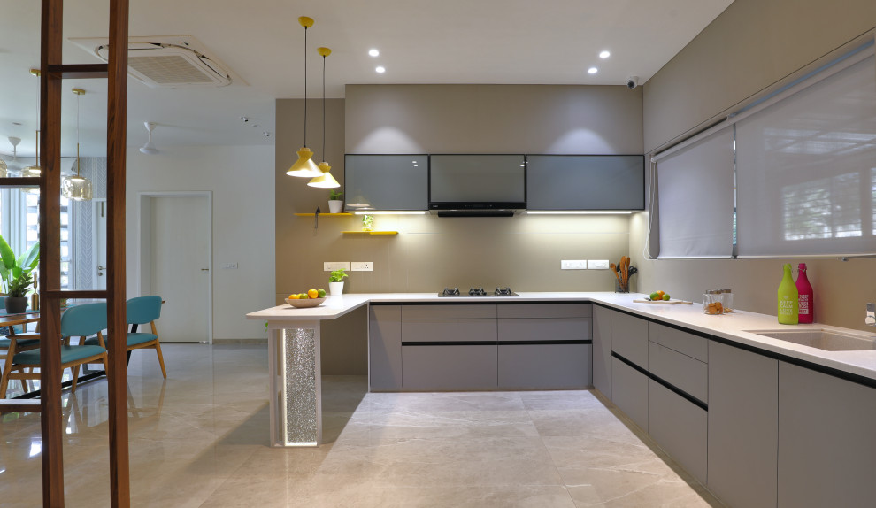 Design ideas for a modern kitchen in Ahmedabad.