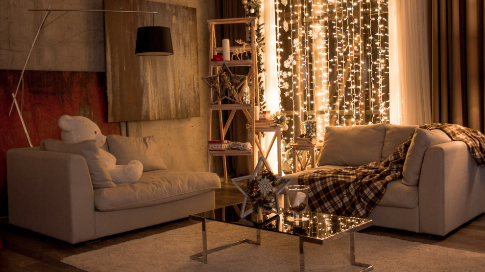 Стремянка и светильники из дерева для фотостудии