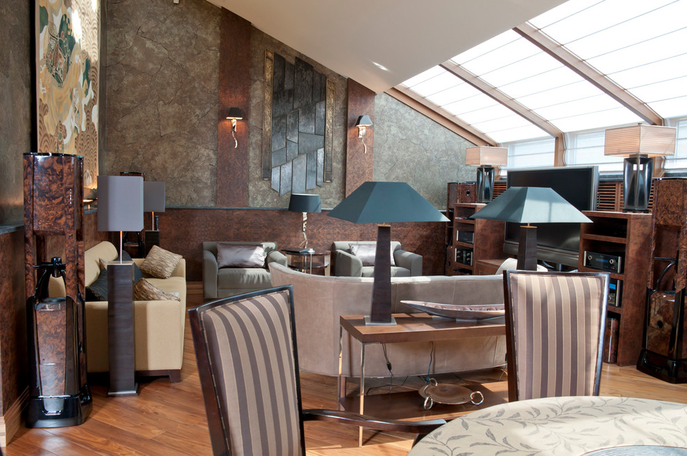 СКРОМНОЕ ОБАЯНИЕ БУРЖУАЗИИ......