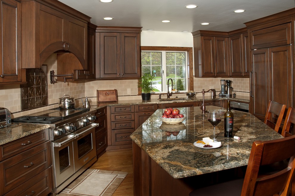 Photo of a large traditional kitchen in Cleveland.
