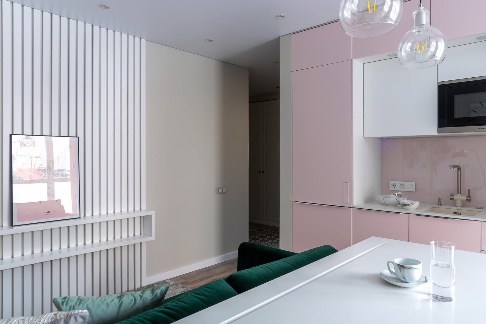 Квартира для молодой девушки