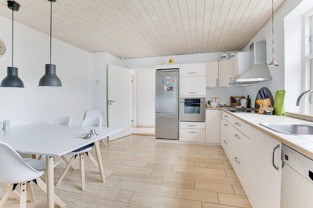 Fjordvej 15 kitchen