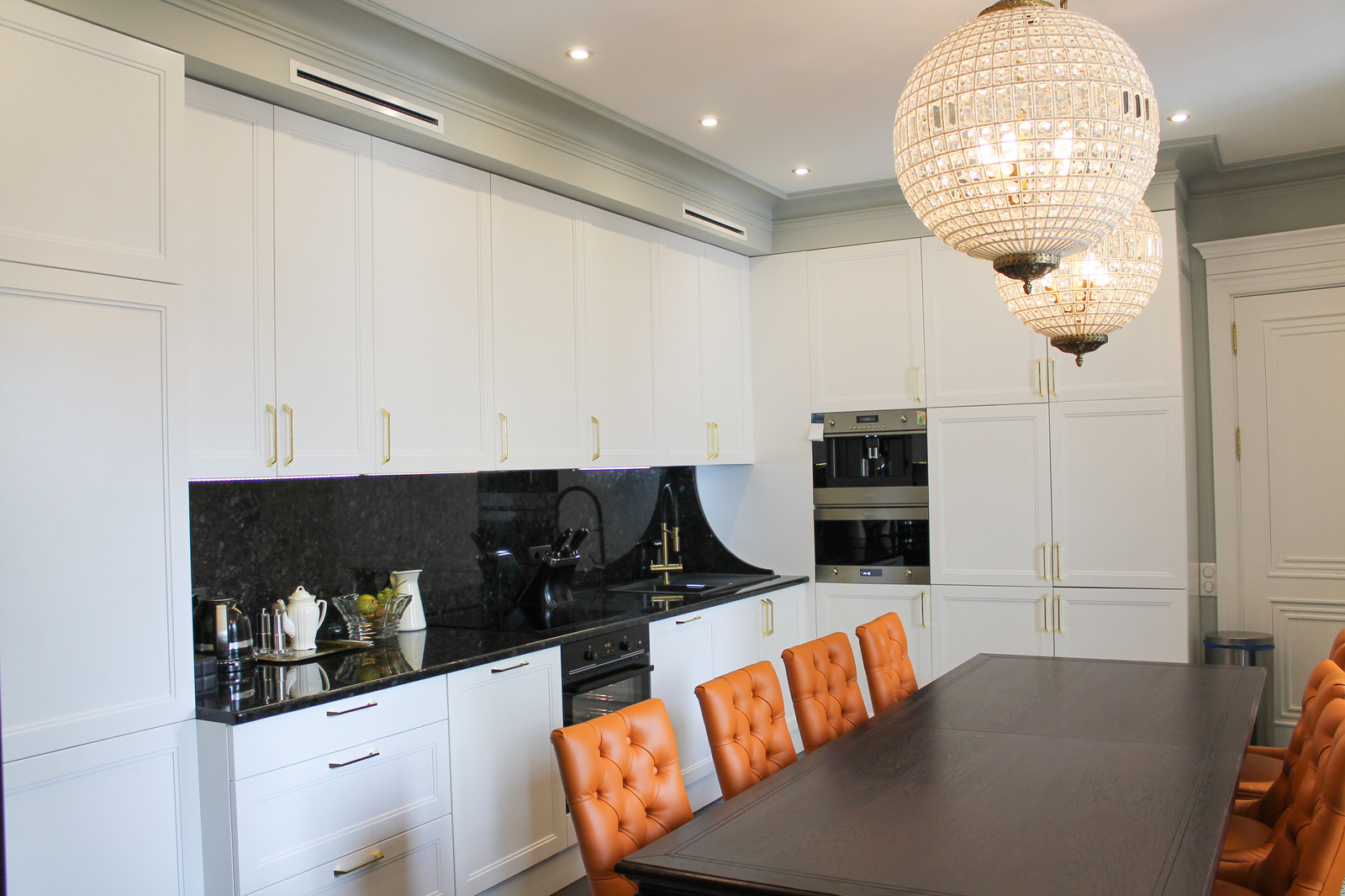 Современная классика в черно-белом исполнении