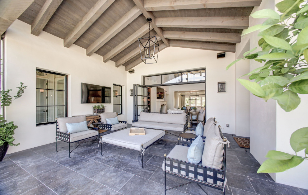 Patio - transitional patio idea in Phoenix