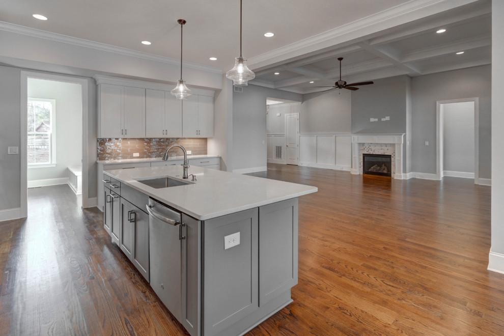 Home design - transitional home design idea in Charlotte