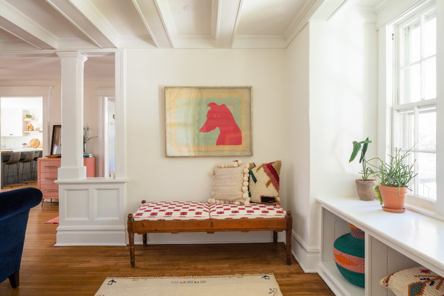 Updated Boho Colonial contemporaneo-salon