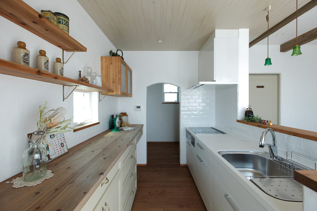リネンが似合うお家 shabby-chic-style-kueche
