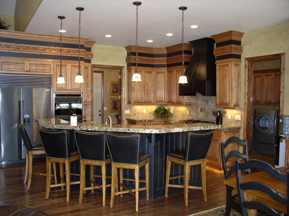 Design ideas for a country kitchen in Salt Lake City.