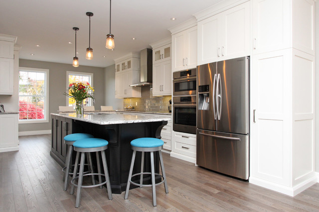 Kitchen: Light and Bright klassisch-modern-kueche