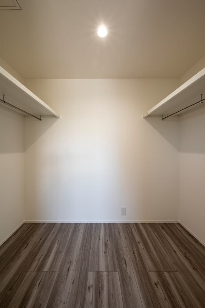 他の地域にあるコンテンポラリースタイルのおしゃれな収納・クローゼットの写真