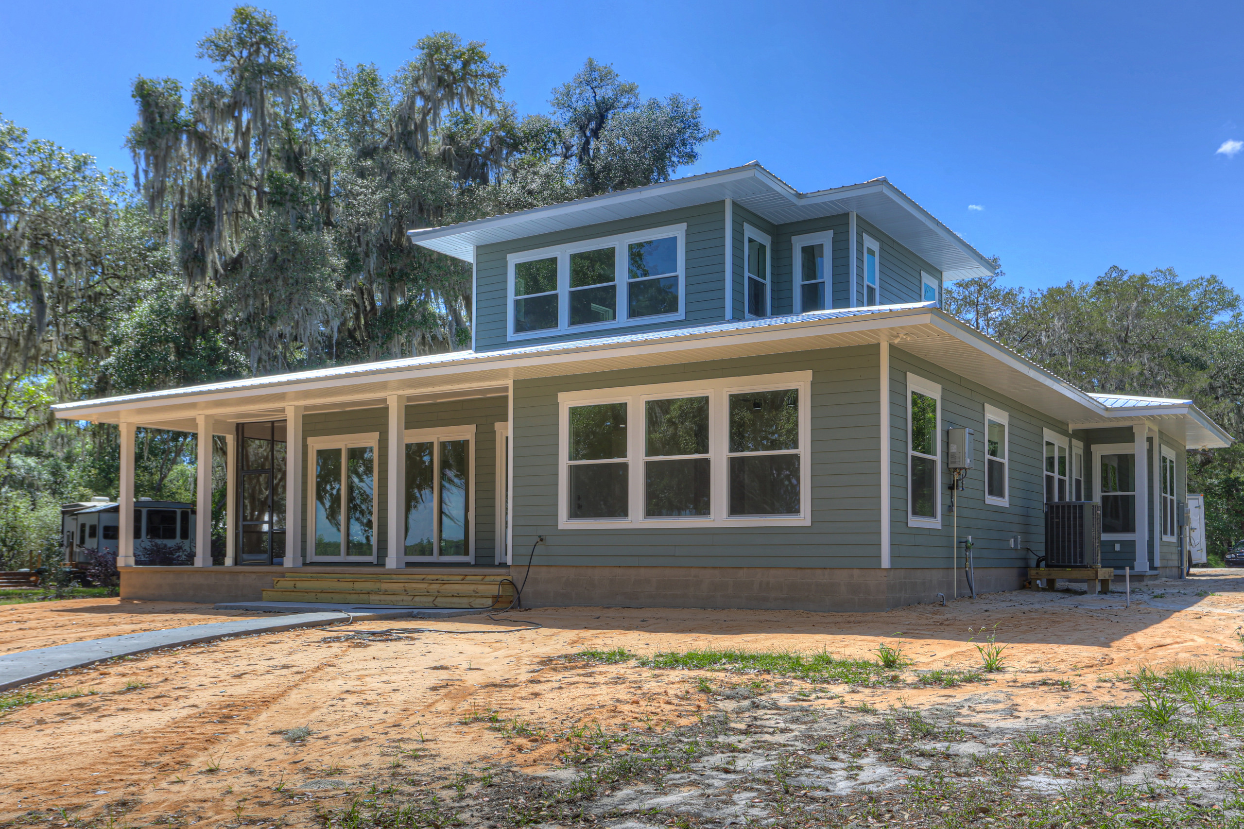 Custom Home - Lake Winnott, FL