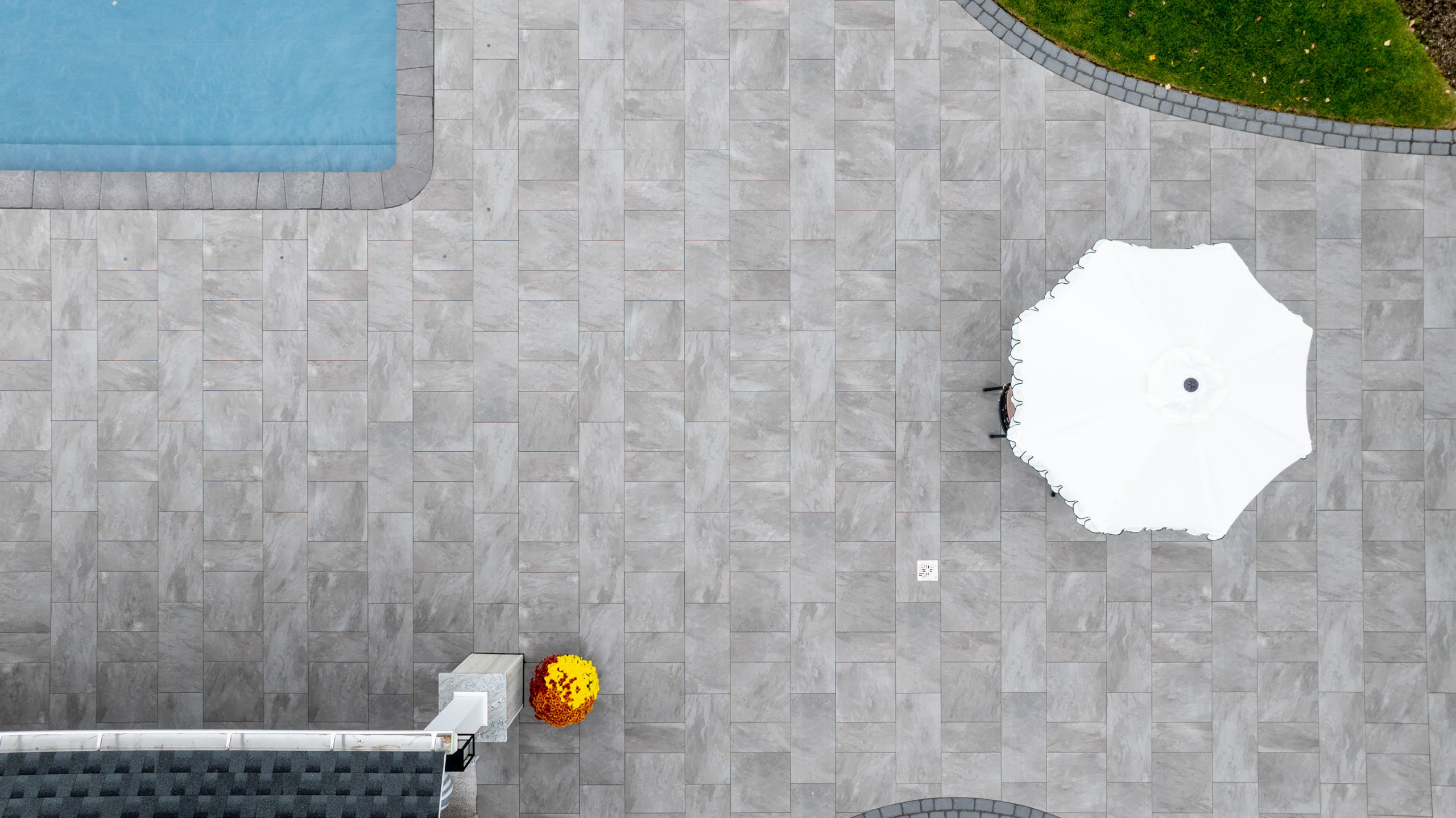 Porcelain Paradise with a Party Pavilian