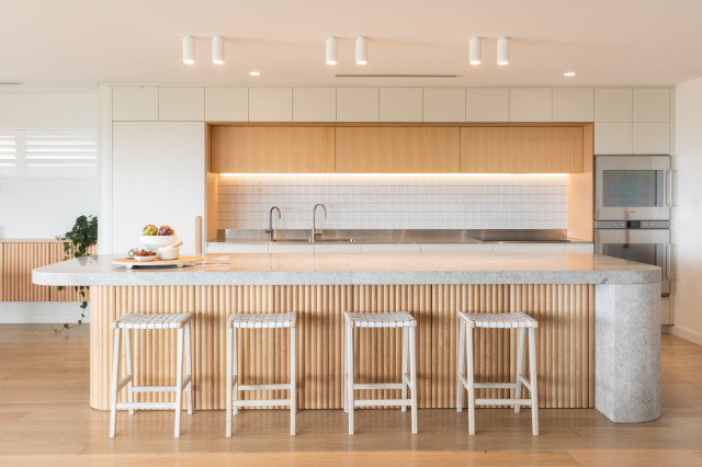 City Beach contemporary-kitchen