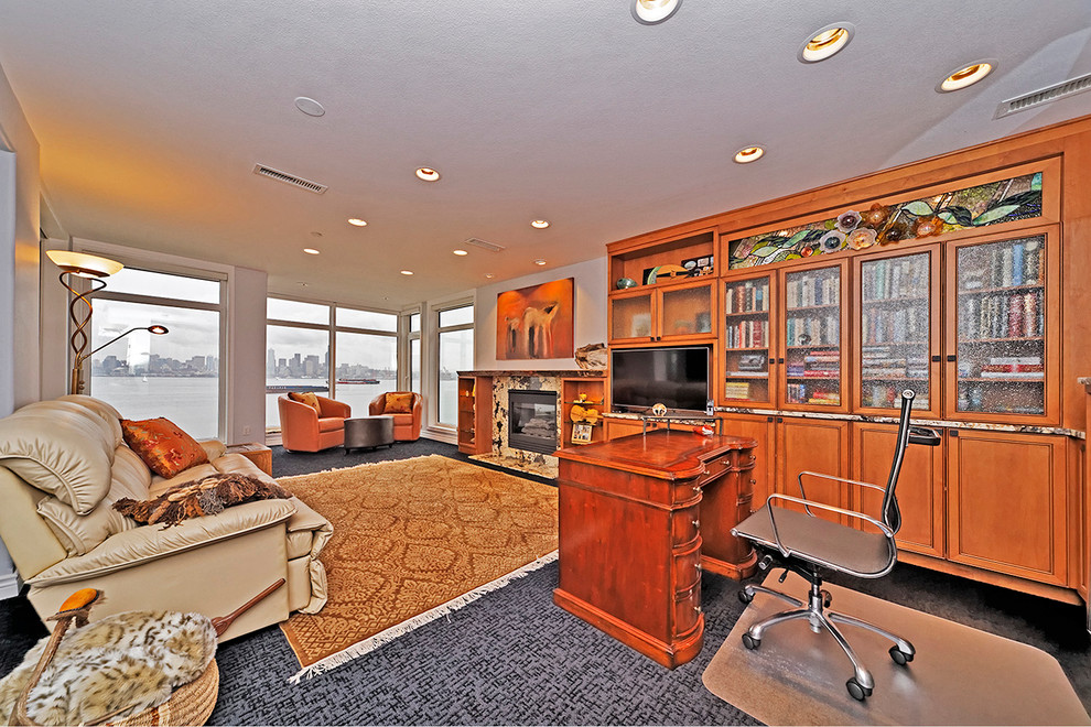 Traditional home office in Seattle.