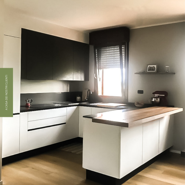 Cucina contemporanea e spaziosa contemporary-kitchen