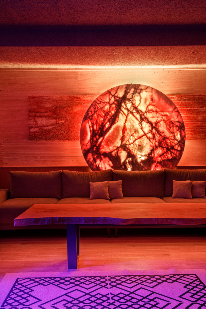 Реализованный проект Таунхауса (ночь) по ул. Бархатная г. Владивосток