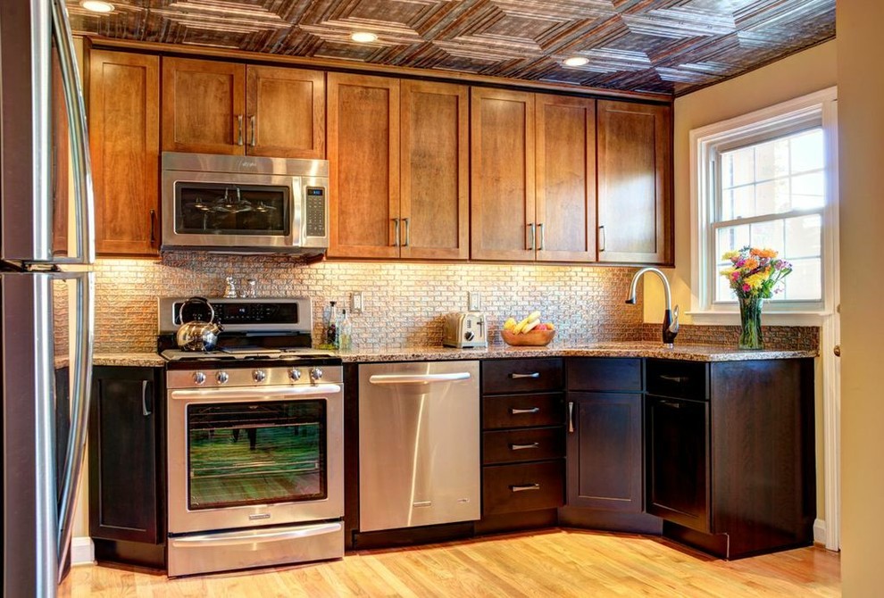 Kitchen - transitional kitchen idea in Baltimore