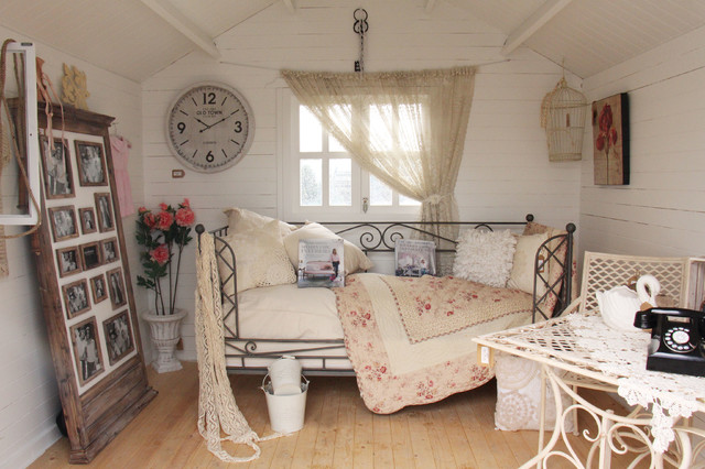 She Shed shabby-chic-style-bedroom