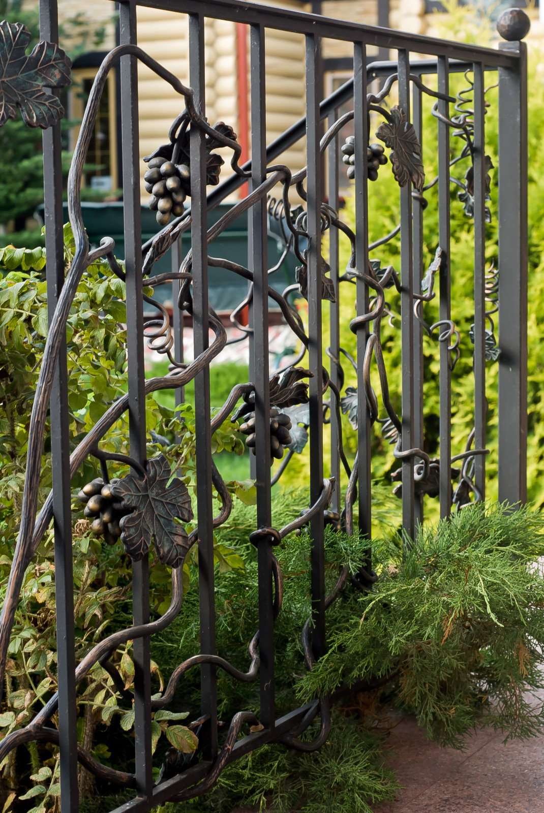 Перильное ограждение в растительном стиле