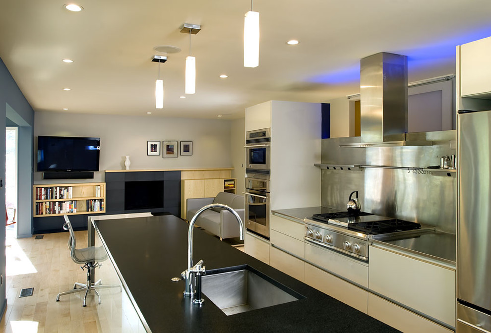Inspiration for a contemporary kitchen in DC Metro with stainless steel appliances.